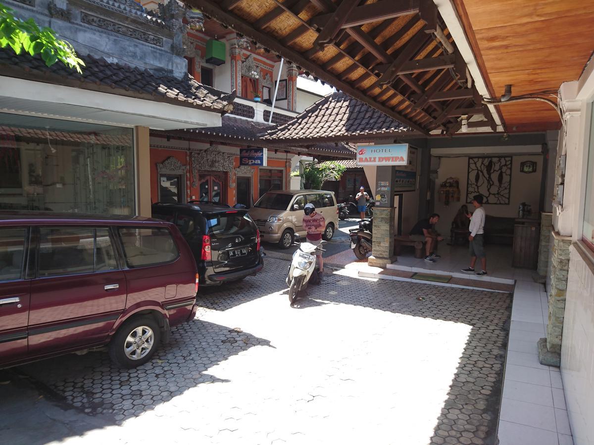Bali Dwipa Hotel กูตา ภายนอก รูปภาพ